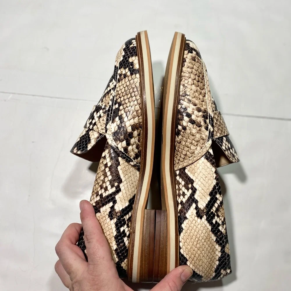 Vince Camuto Leather Tan&Black Snake Print Woman’s Slip  On Loafers 9.5 - Picture 9 of 12